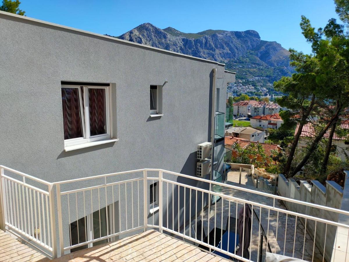 Apartments Elin Omiš Esterno foto